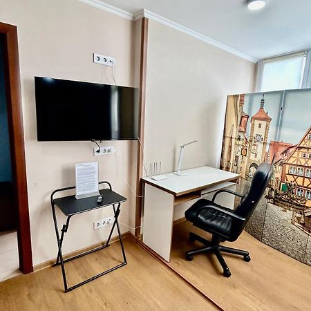 Super Comfort Flat For You Near The Metro. Kiev Bagian luar foto