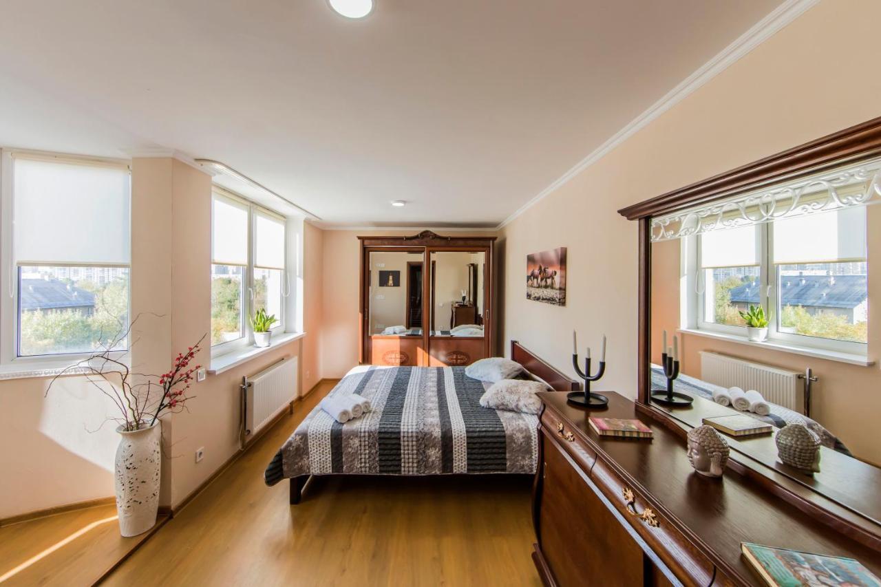 Super Comfort Flat For You Near The Metro. Kiev Bagian luar foto
