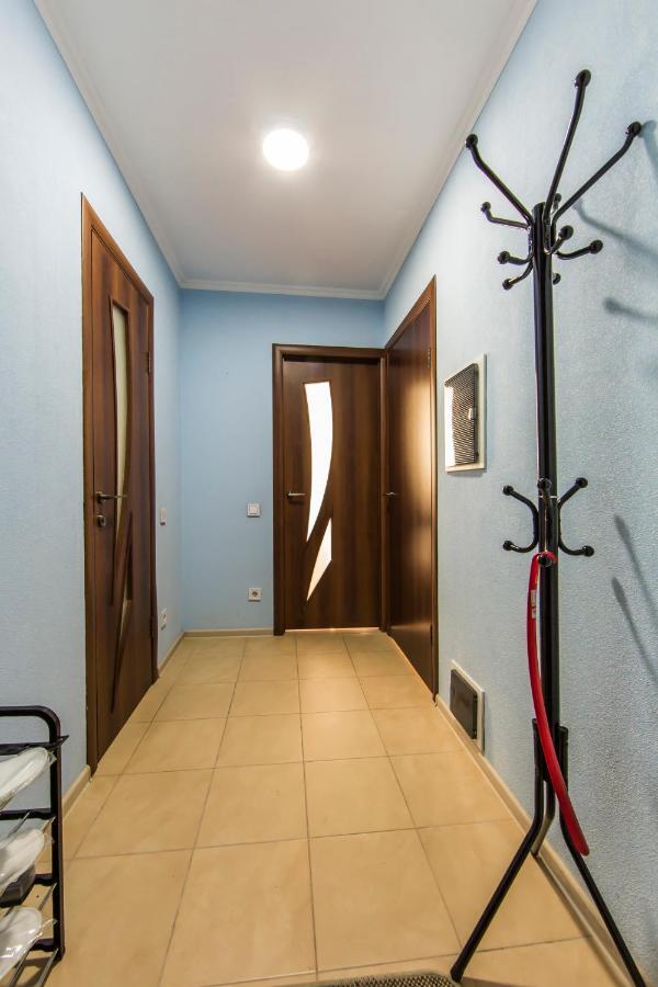 Super Comfort Flat For You Near The Metro. Kiev Bagian luar foto