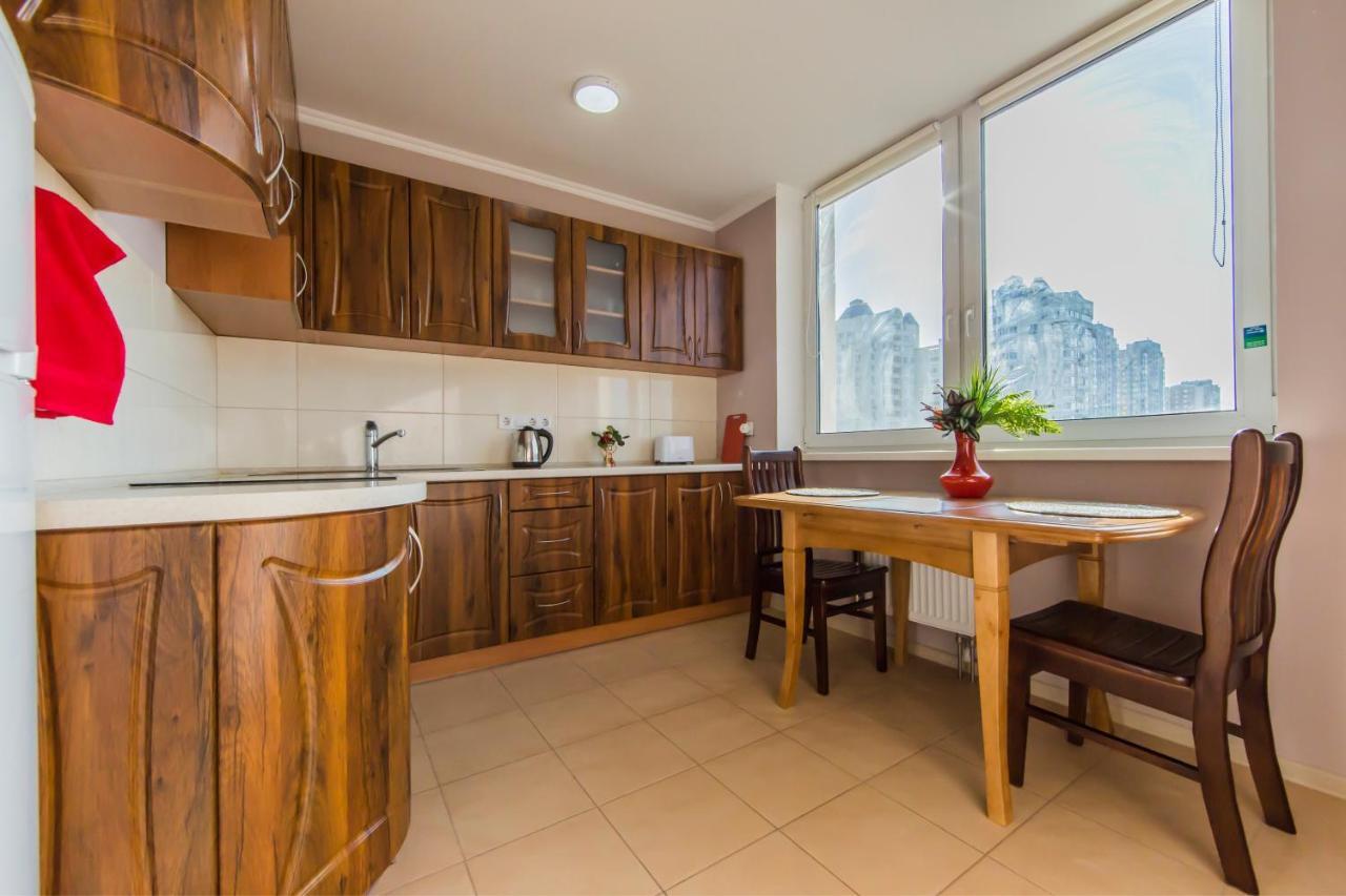 Super Comfort Flat For You Near The Metro. Kiev Bagian luar foto