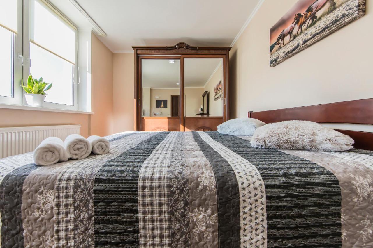 Super Comfort Flat For You Near The Metro. Kiev Bagian luar foto