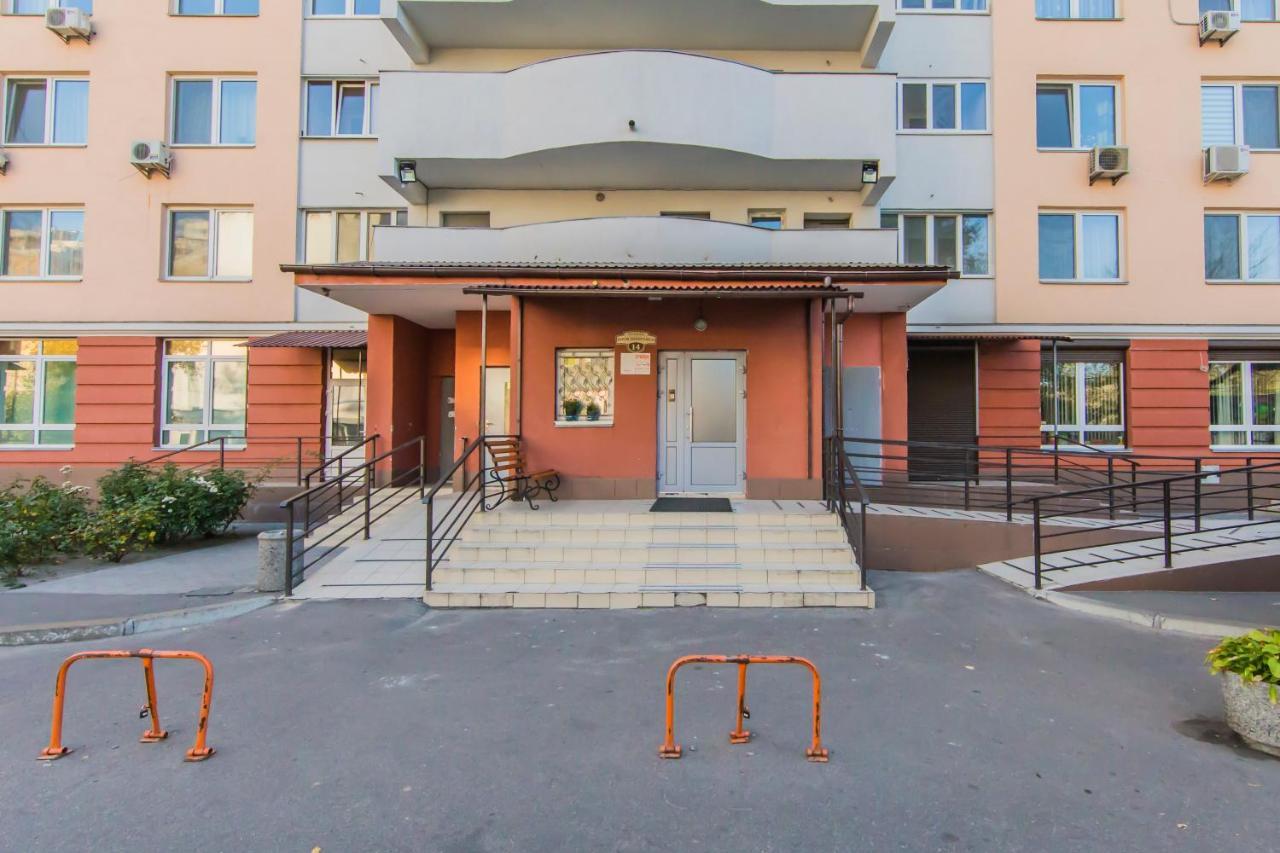 Super Comfort Flat For You Near The Metro. Kiev Bagian luar foto