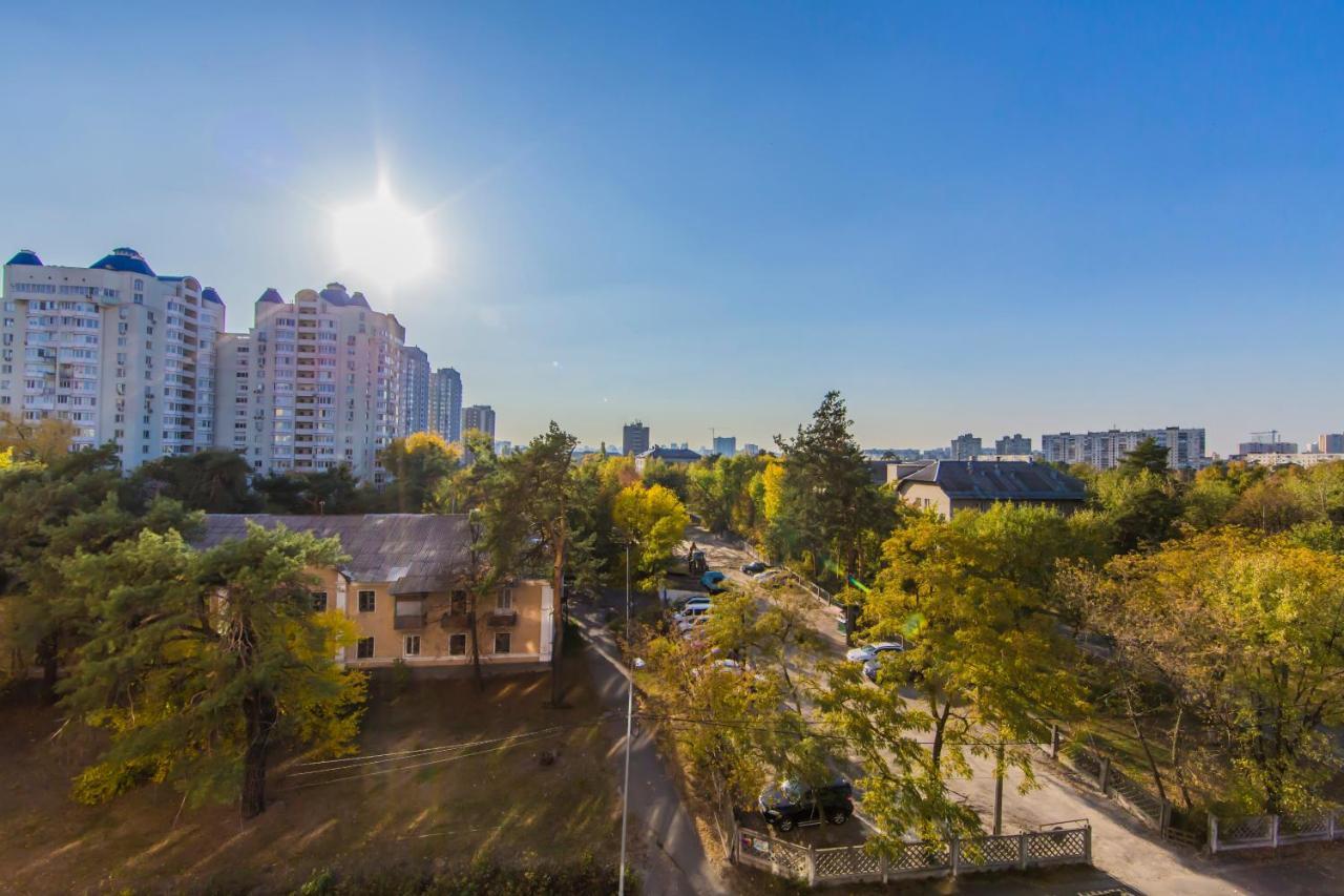 Super Comfort Flat For You Near The Metro. Kiev Bagian luar foto